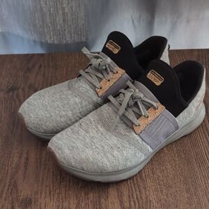 New Balance Heather Gray and Black Athletic Shoes